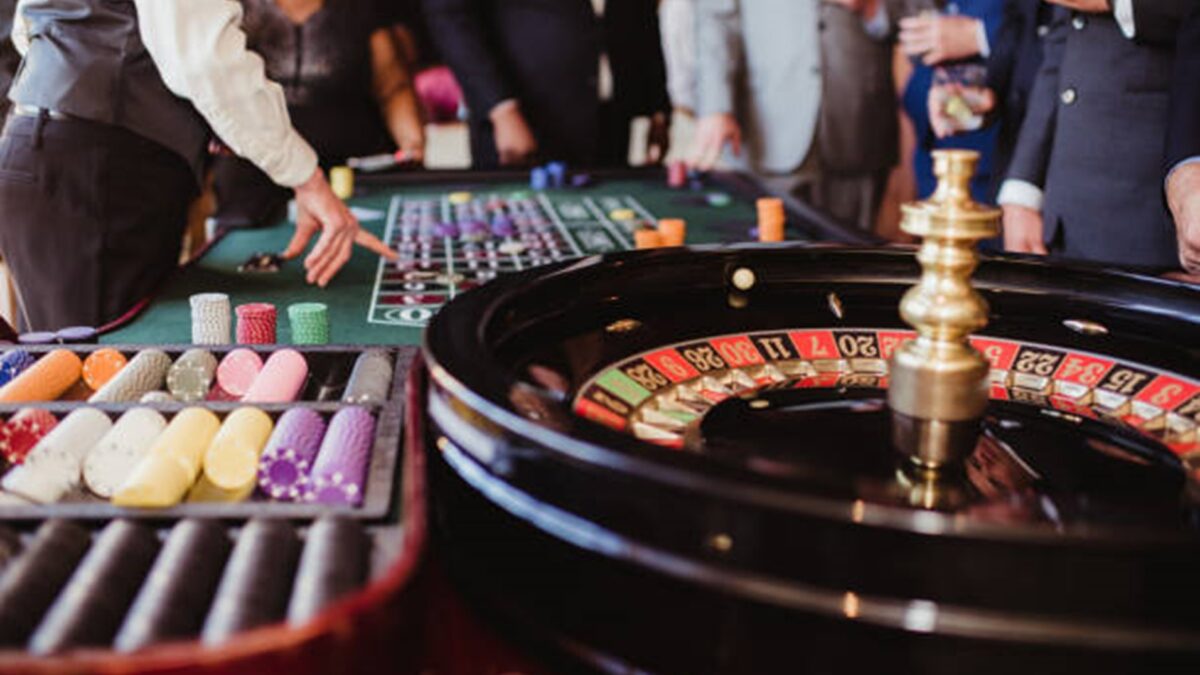 American Roulette là gì? Khám phá trò chơi roulette hấp dẫn với cơ hội thắng lớn tại 8xbet